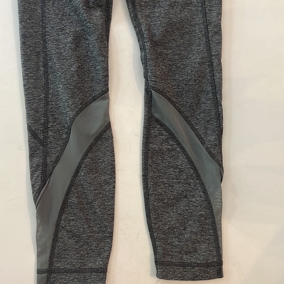 Lululemon Inspire Tight II (Mesh) - Picture 5 of 9
